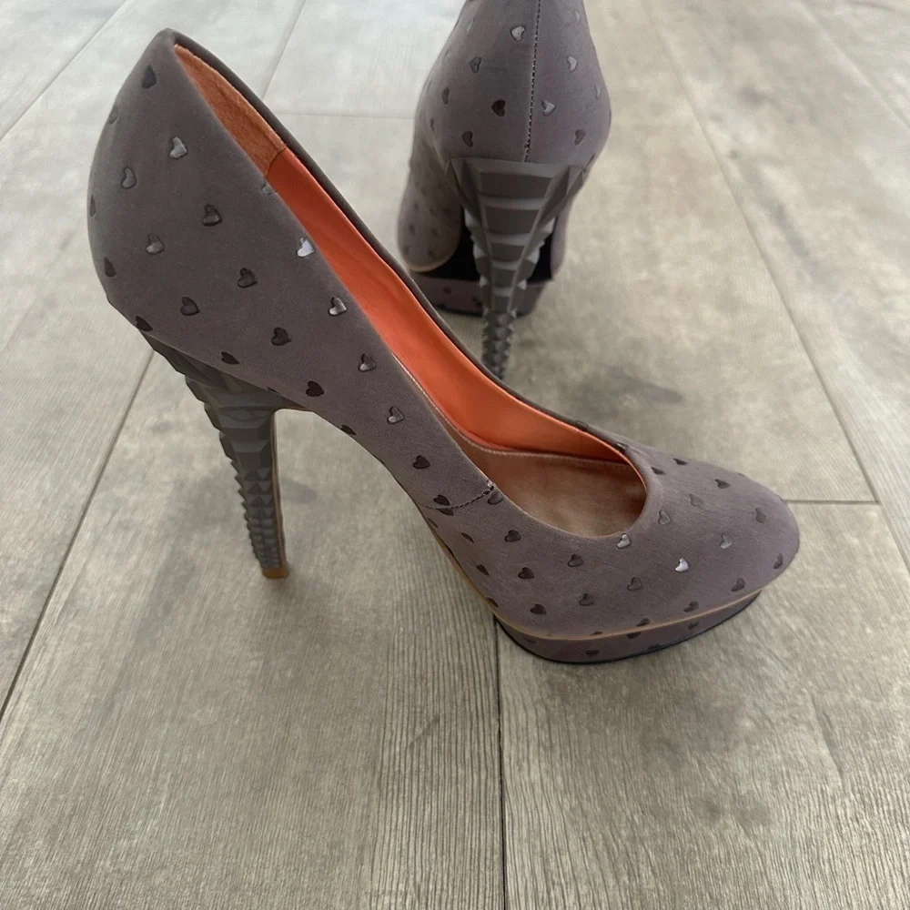 Rachel Roy Keedan Heart Print Sculpted Platform Stiletto Heels Size 7.5 Women’s